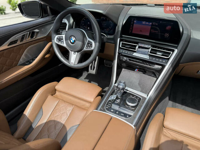 Черный БМВ 8 Серия, объемом двигателя 4.39 л и пробегом 26 тыс. км за 75900 $, фото 107 на Automoto.ua