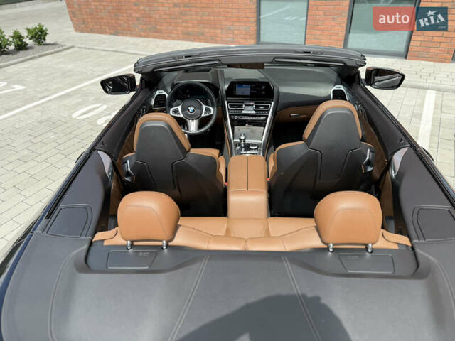 Черный БМВ 8 Серия, объемом двигателя 4.39 л и пробегом 26 тыс. км за 75900 $, фото 97 на Automoto.ua