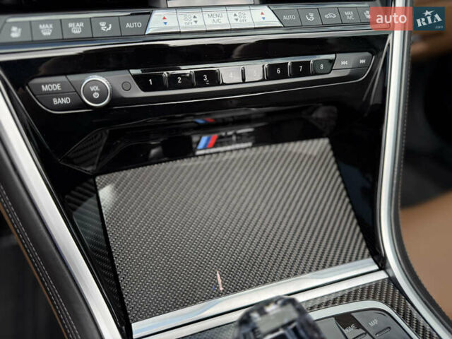 Черный БМВ 8 Серия, объемом двигателя 4.39 л и пробегом 26 тыс. км за 75900 $, фото 72 на Automoto.ua