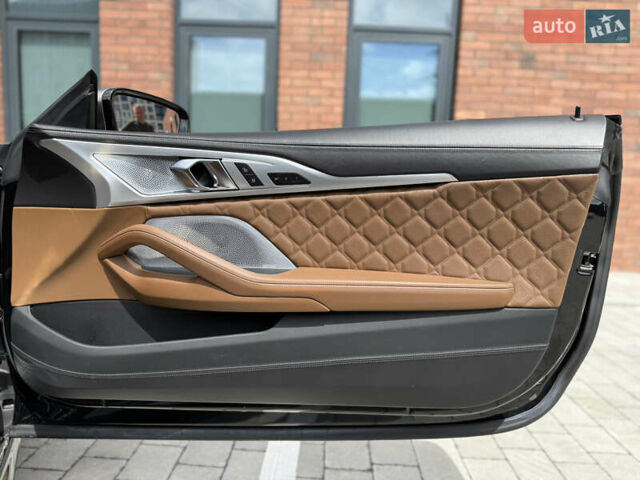 Черный БМВ 8 Серия, объемом двигателя 4.39 л и пробегом 26 тыс. км за 75900 $, фото 98 на Automoto.ua