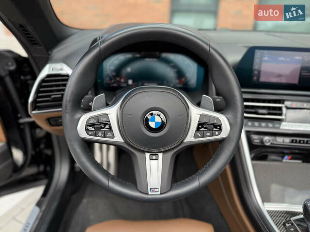 Черный БМВ 8 Серия, объемом двигателя 4.39 л и пробегом 26 тыс. км за 75900 $, фото 67 на Automoto.ua