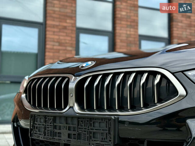 Черный БМВ 8 Серия, объемом двигателя 4.39 л и пробегом 26 тыс. км за 75900 $, фото 11 на Automoto.ua