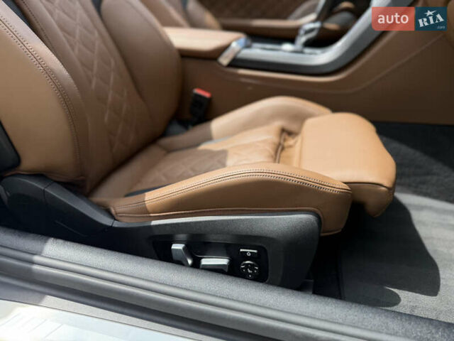 Черный БМВ 8 Серия, объемом двигателя 4.39 л и пробегом 26 тыс. км за 75900 $, фото 102 на Automoto.ua