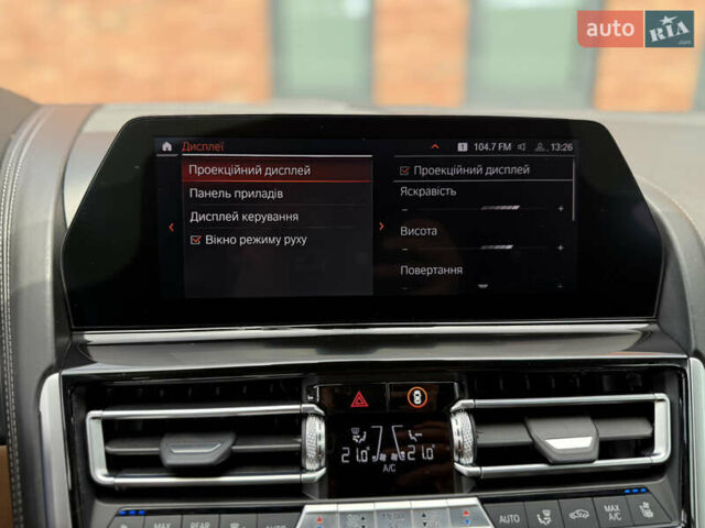 Черный БМВ 8 Серия, объемом двигателя 4.39 л и пробегом 26 тыс. км за 75900 $, фото 90 на Automoto.ua