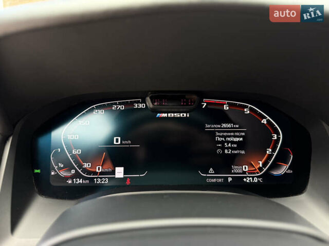 Черный БМВ 8 Серия, объемом двигателя 4.39 л и пробегом 26 тыс. км за 75900 $, фото 68 на Automoto.ua