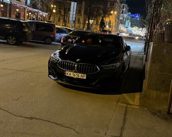 Черный БМВ 8 Серия, объемом двигателя 4.39 л и пробегом 48 тыс. км за 70000 $, фото 3 на Automoto.ua