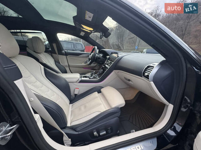 Черный БМВ 8 Серия, объемом двигателя 4.39 л и пробегом 46 тыс. км за 81500 $, фото 14 на Automoto.ua