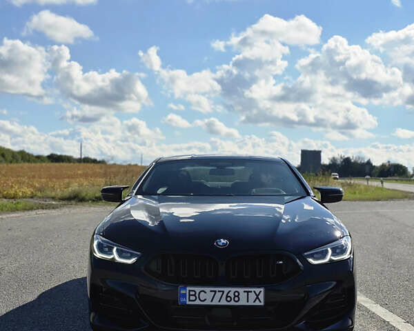 Черный БМВ 8 Серия, объемом двигателя 4.39 л и пробегом 8 тыс. км за 80000 $, фото 3 на Automoto.ua