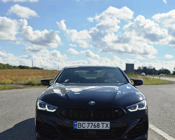 Черный БМВ 8 Серия, объемом двигателя 4.39 л и пробегом 8 тыс. км за 80000 $, фото 2 на Automoto.ua