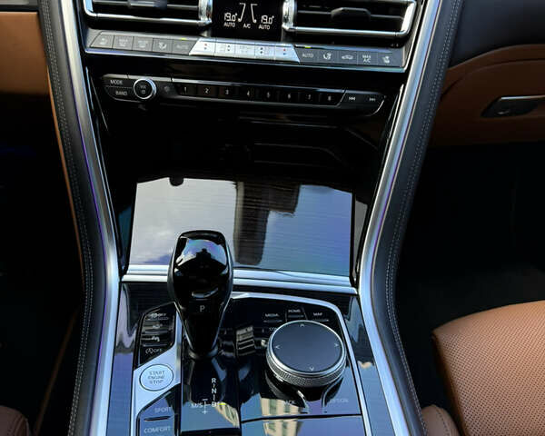 Красный БМВ 8 Серия, объемом двигателя 3 л и пробегом 23 тыс. км за 69700 $, фото 68 на Automoto.ua