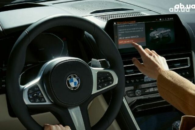 БМВ 8 Серия, объемом двигателя 4.4 л и пробегом 1 тыс. км за 112460 $, фото 11 на Automoto.ua