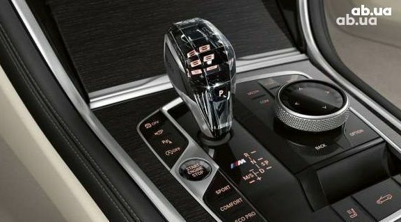 БМВ 8 Серия, объемом двигателя 3 л и пробегом 1 тыс. км за 87510 $, фото 10 на Automoto.ua
