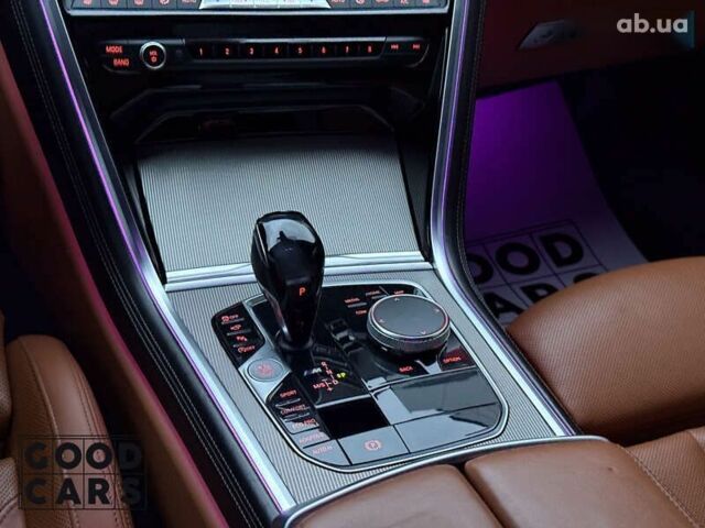 БМВ 8 Серия, объемом двигателя 4.4 л и пробегом 57 тыс. км за 75000 $, фото 27 на Automoto.ua