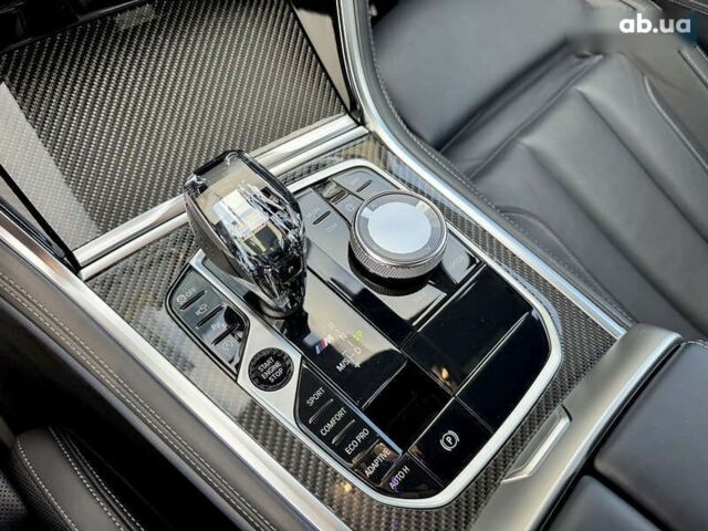 БМВ 8 Серия, объемом двигателя 4.4 л и пробегом 30 тыс. км за 53900 $, фото 29 на Automoto.ua