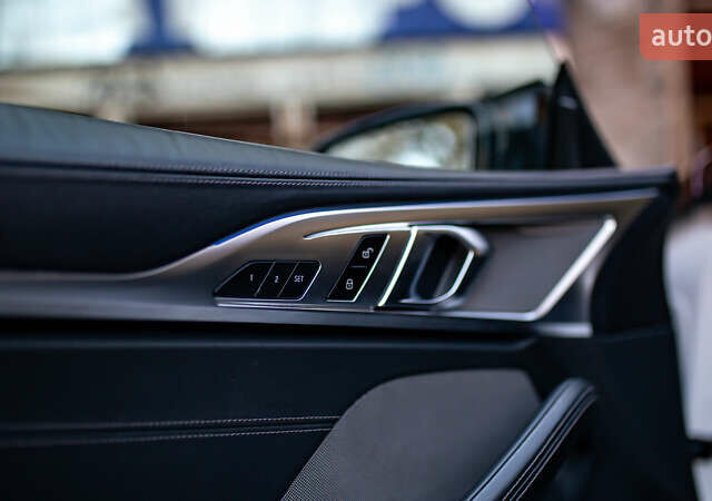 БМВ 8 Серія, об'ємом двигуна 3 л та пробігом 93 тис. км за 60000 $, фото 14 на Automoto.ua