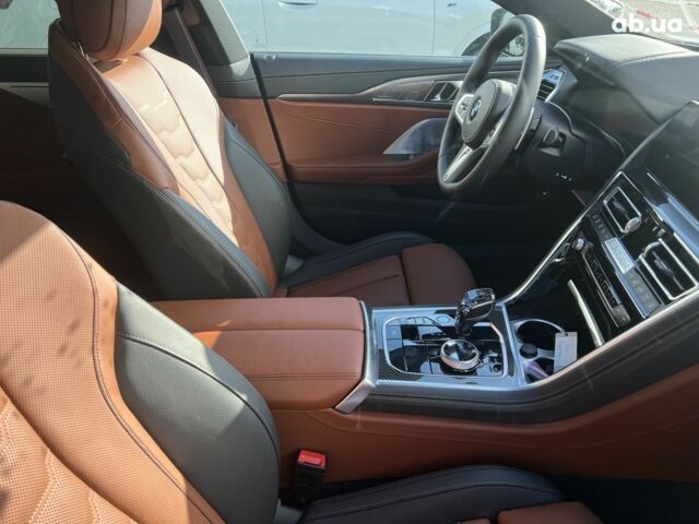 БМВ 8 Серия, объемом двигателя 2.99 л и пробегом 2 тыс. км за 118353 $, фото 8 на Automoto.ua