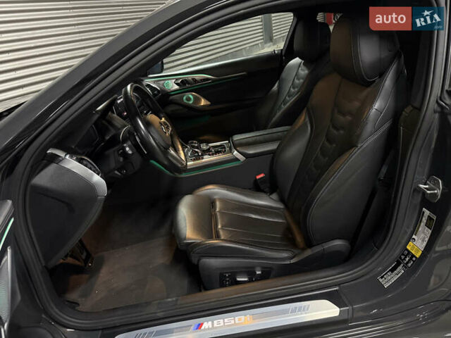 Серый БМВ 8 Серия, объемом двигателя 4.4 л и пробегом 57 тыс. км за 65000 $, фото 13 на Automoto.ua