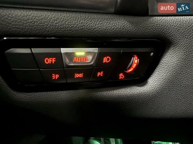 Серый БМВ 8 Серия, объемом двигателя 4.4 л и пробегом 57 тыс. км за 65000 $, фото 29 на Automoto.ua