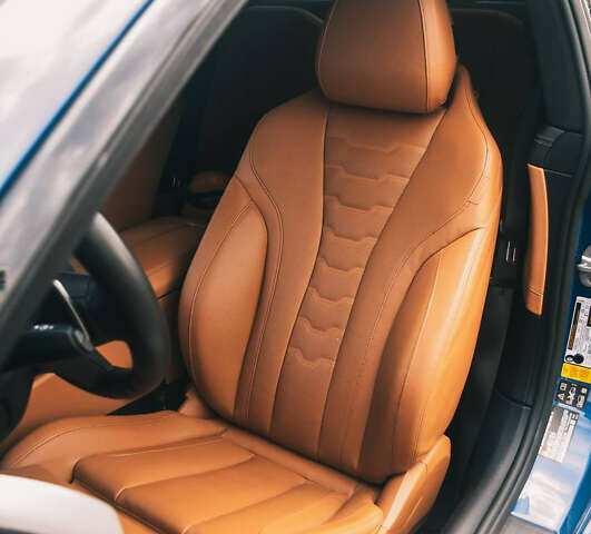 Синий БМВ 8 Серия, объемом двигателя 4.39 л и пробегом 54 тыс. км за 69899 $, фото 31 на Automoto.ua