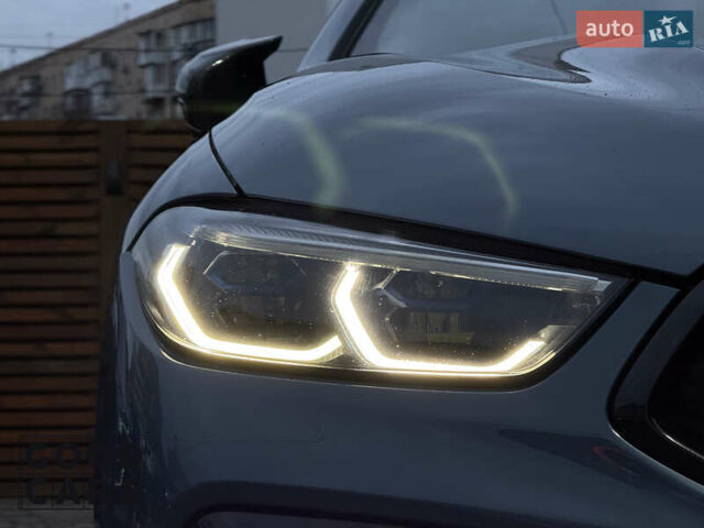 Синий БМВ 8 Серия, объемом двигателя 4.39 л и пробегом 57 тыс. км за 75000 $, фото 9 на Automoto.ua