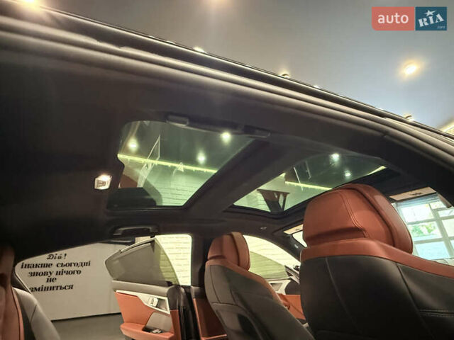 Синій БМВ 8 Серія, об'ємом двигуна 3 л та пробігом 46 тис. км за 65000 $, фото 51 на Automoto.ua