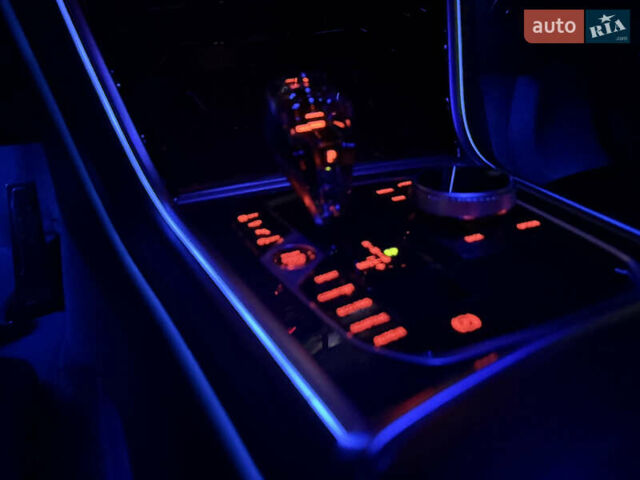 Синій БМВ 8 Серія, об'ємом двигуна 3 л та пробігом 46 тис. км за 65000 $, фото 76 на Automoto.ua