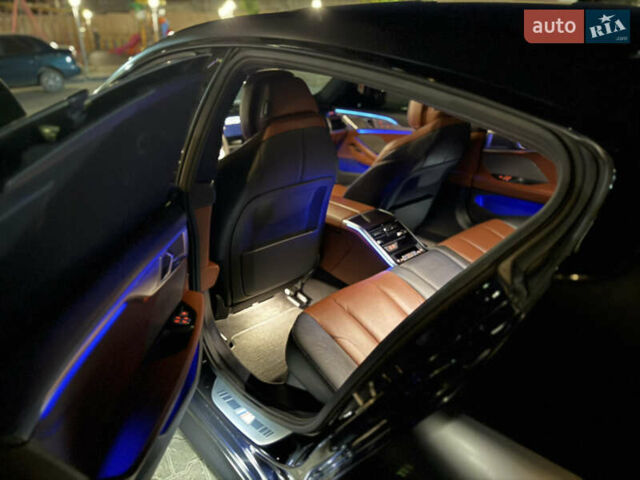 Синій БМВ 8 Серія, об'ємом двигуна 3 л та пробігом 46 тис. км за 65000 $, фото 84 на Automoto.ua