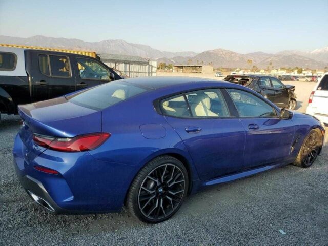 Синий БМВ 8 Серия, объемом двигателя 3 л и пробегом 17 тыс. км за 29000 $, фото 2 на Automoto.ua