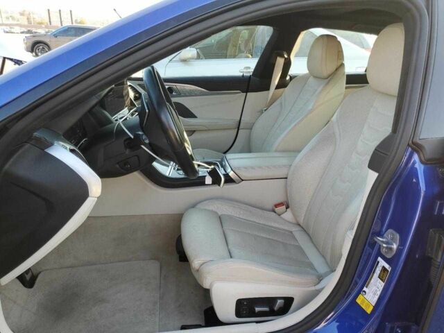 Синий БМВ 8 Серия, объемом двигателя 3 л и пробегом 17 тыс. км за 29000 $, фото 6 на Automoto.ua