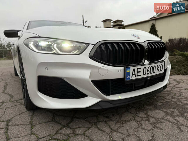Белый БМВ 8 Series Gran Coupe, объемом двигателя 4.39 л и пробегом 37 тыс. км за 66900 $, фото 1 на Automoto.ua