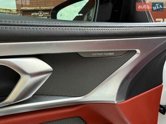 Білий БМВ 8 Series Gran Coupe, об'ємом двигуна 4.4 л та пробігом 48 тис. км за 66900 $, фото 19 на Automoto.ua
