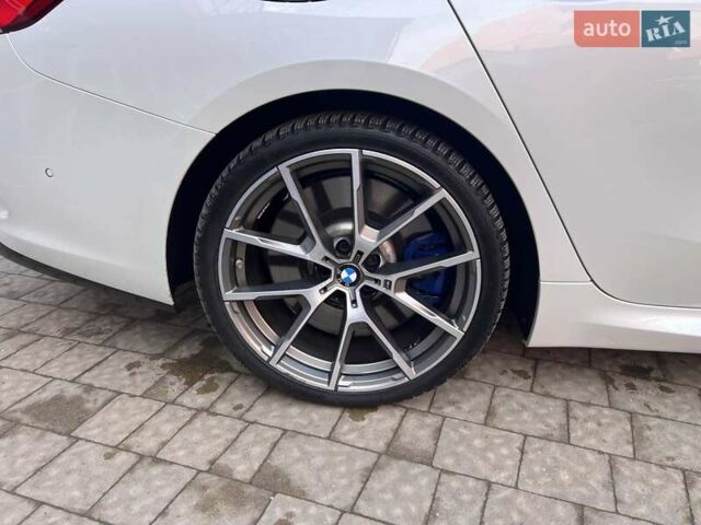 Белый БМВ 8 Series Gran Coupe, объемом двигателя 4.39 л и пробегом 42 тыс. км за 69900 $, фото 6 на Automoto.ua
