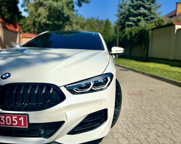 Білий БМВ 8 Series Gran Coupe, об'ємом двигуна 4.39 л та пробігом 91 тис. км за 60000 $, фото 7 на Automoto.ua