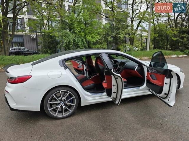 Белый БМВ 8 Series Gran Coupe, объемом двигателя 4.4 л и пробегом 107 тыс. км за 63599 $, фото 33 на Automoto.ua