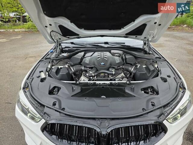 Белый БМВ 8 Series Gran Coupe, объемом двигателя 4.4 л и пробегом 107 тыс. км за 63599 $, фото 25 на Automoto.ua