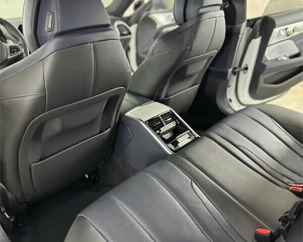 Білий БМВ 8 Series Gran Coupe, об'ємом двигуна 4.39 л та пробігом 89 тис. км за 69000 $, фото 16 на Automoto.ua