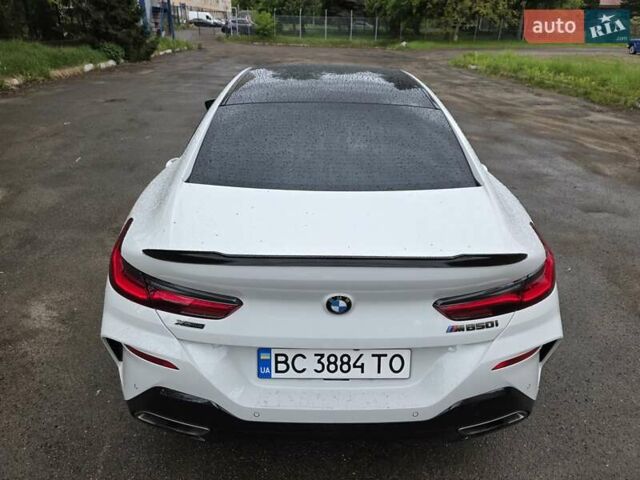 Белый БМВ 8 Series Gran Coupe, объемом двигателя 4.4 л и пробегом 107 тыс. км за 63599 $, фото 6 на Automoto.ua