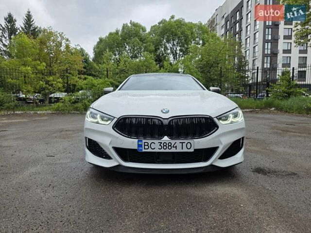 Белый БМВ 8 Series Gran Coupe, объемом двигателя 4.4 л и пробегом 107 тыс. км за 63599 $, фото 1 на Automoto.ua