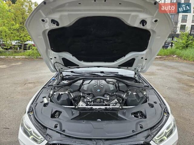 Белый БМВ 8 Series Gran Coupe, объемом двигателя 4.4 л и пробегом 107 тыс. км за 63599 $, фото 26 на Automoto.ua