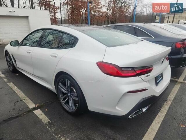 Белый БМВ 8 Series Gran Coupe, объемом двигателя 3 л и пробегом 50 тыс. км за 31500 $, фото 3 на Automoto.ua