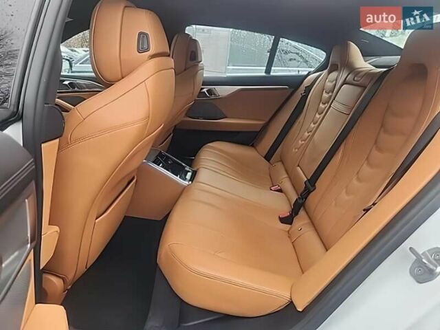 Белый БМВ 8 Series Gran Coupe, объемом двигателя 3 л и пробегом 50 тыс. км за 31500 $, фото 8 на Automoto.ua