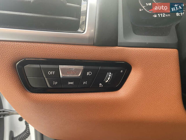 Белый БМВ 8 Series Gran Coupe, объемом двигателя 4.39 л и пробегом 16 тыс. км за 73000 $, фото 18 на Automoto.ua