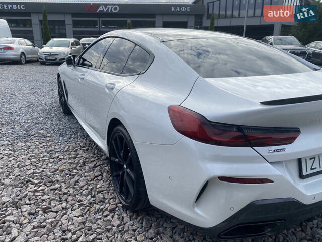Белый БМВ 8 Series Gran Coupe, объемом двигателя 4.39 л и пробегом 16 тыс. км за 73000 $, фото 7 на Automoto.ua
