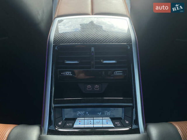 Белый БМВ 8 Series Gran Coupe, объемом двигателя 4.39 л и пробегом 16 тыс. км за 73000 $, фото 33 на Automoto.ua