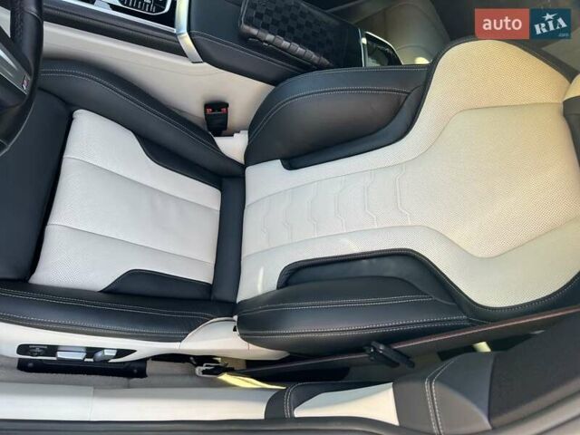 Чорний БМВ 8 Series Gran Coupe, об'ємом двигуна 2.99 л та пробігом 89 тис. км за 76999 $, фото 13 на Automoto.ua
