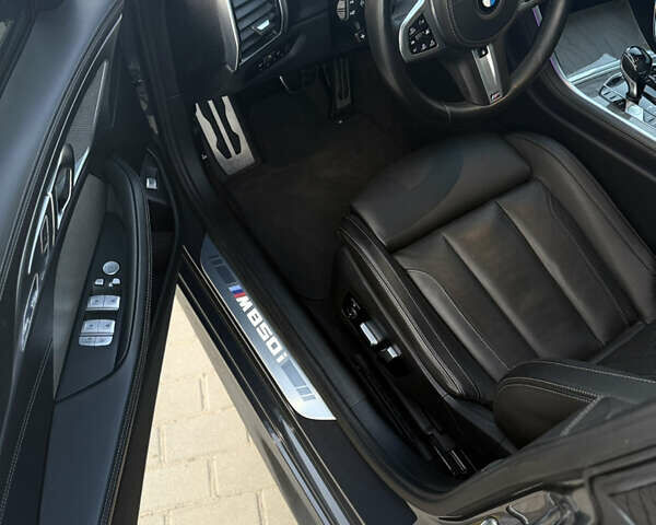 Сірий БМВ 8 Series Gran Coupe, об'ємом двигуна 4.39 л та пробігом 85 тис. км за 63000 $, фото 33 на Automoto.ua