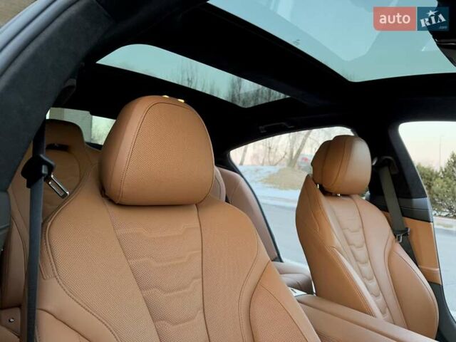 Серый БМВ 8 Series Gran Coupe, объемом двигателя 2.99 л и пробегом 10 тыс. км за 104999 $, фото 30 на Automoto.ua