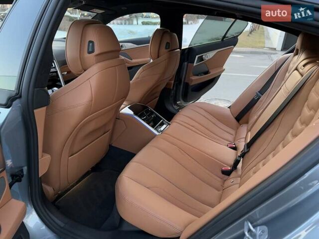 Серый БМВ 8 Series Gran Coupe, объемом двигателя 2.99 л и пробегом 10 тыс. км за 104999 $, фото 39 на Automoto.ua