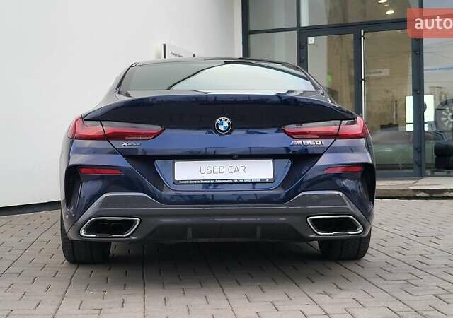 Синий БМВ 8 Series Gran Coupe, объемом двигателя 4.39 л и пробегом 63 тыс. км за 68900 $, фото 11 на Automoto.ua