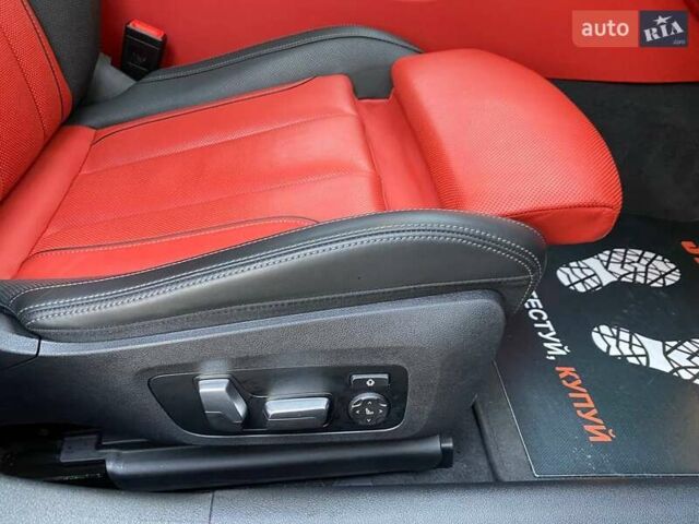 Синий БМВ 8 Series Gran Coupe, объемом двигателя 3 л и пробегом 20 тыс. км за 77000 $, фото 48 на Automoto.ua